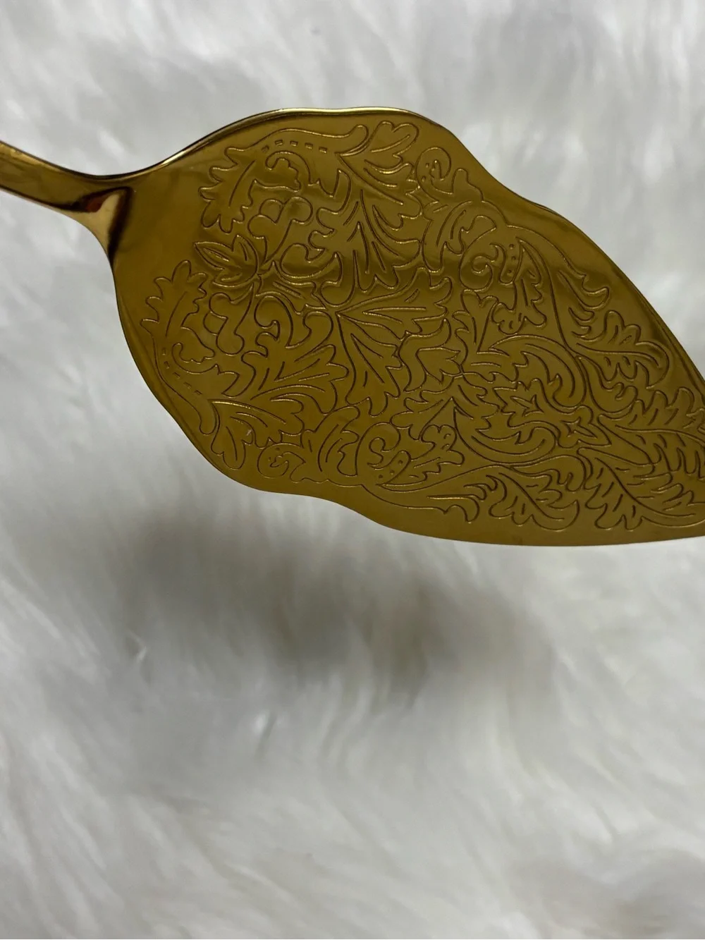 Gold Stainless Steel Cake Pie Server with Floral Floral Handle Glossy Finish